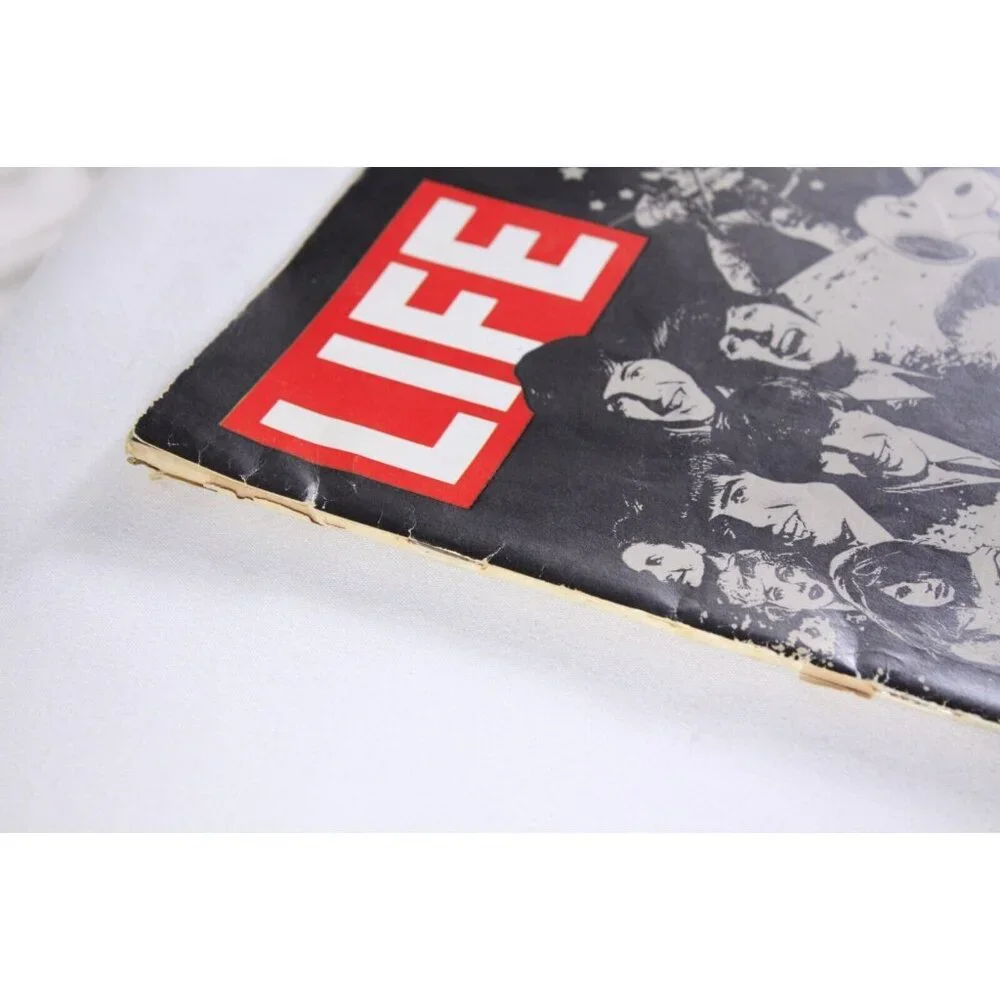 Life Magazine December 26, 1969 Special Double Issue The '60s Two In One - Picture 4 of 16